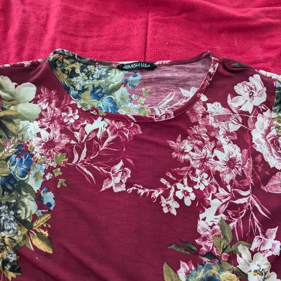 Hemish USA floral blouse - Picture 2 of 3